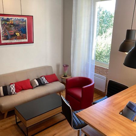 Duplex De La Republique Lägenhet Millau Exteriör bild